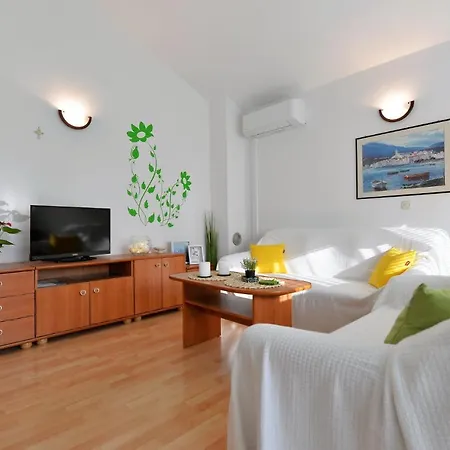 Apartment Divna Betina (Sibenik-Knin)