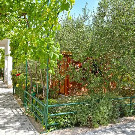 Divna Apartment