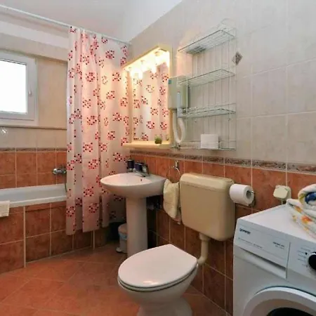 Divna Apartment