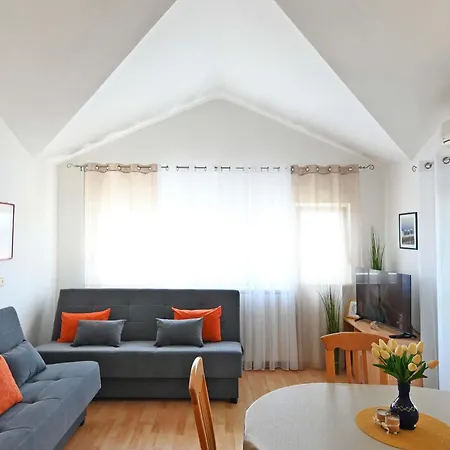 Apartament Divna Betina (Sibenik-Knin)