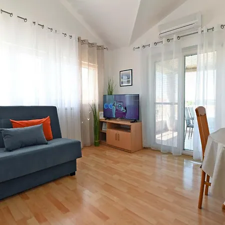 Divna Apartament Betina (Sibenik-Knin)