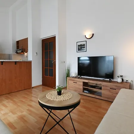 Divna Apartament Betina (Sibenik-Knin)