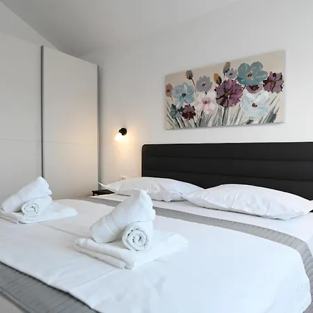Apartament Divna *