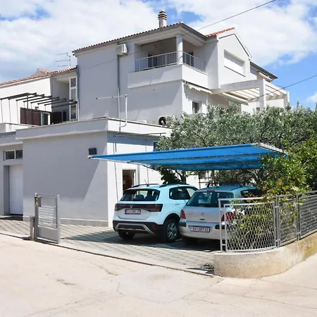 Divna Διαμέρισμα