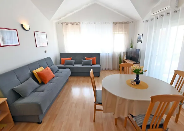 Lägenhet Divna *