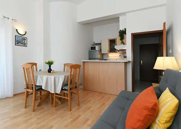 Divna Lägenhet Betina (Sibenik-Knin)